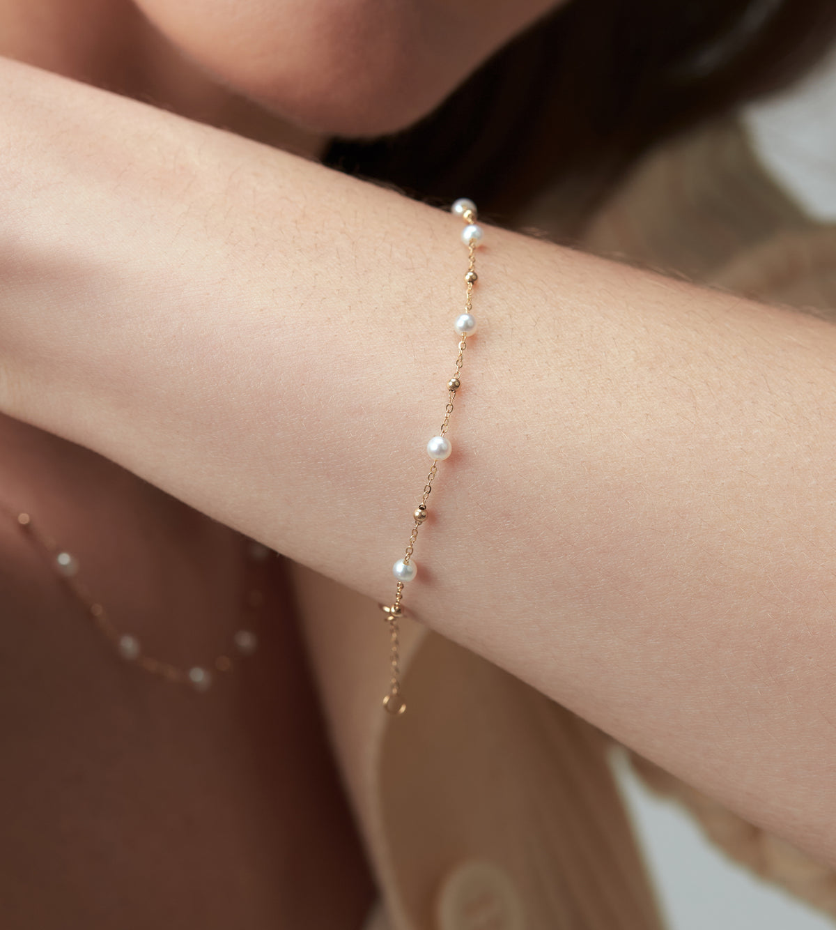 Dainty Dewlight