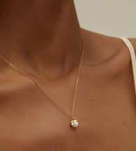 #color_yellow gold