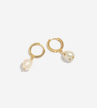 #color_yellow gold