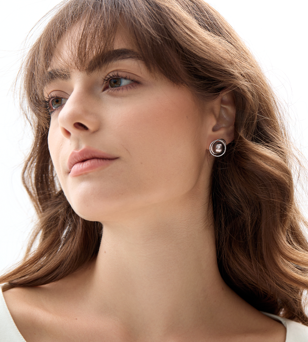 Lydia elise millen ear 2025 piercing