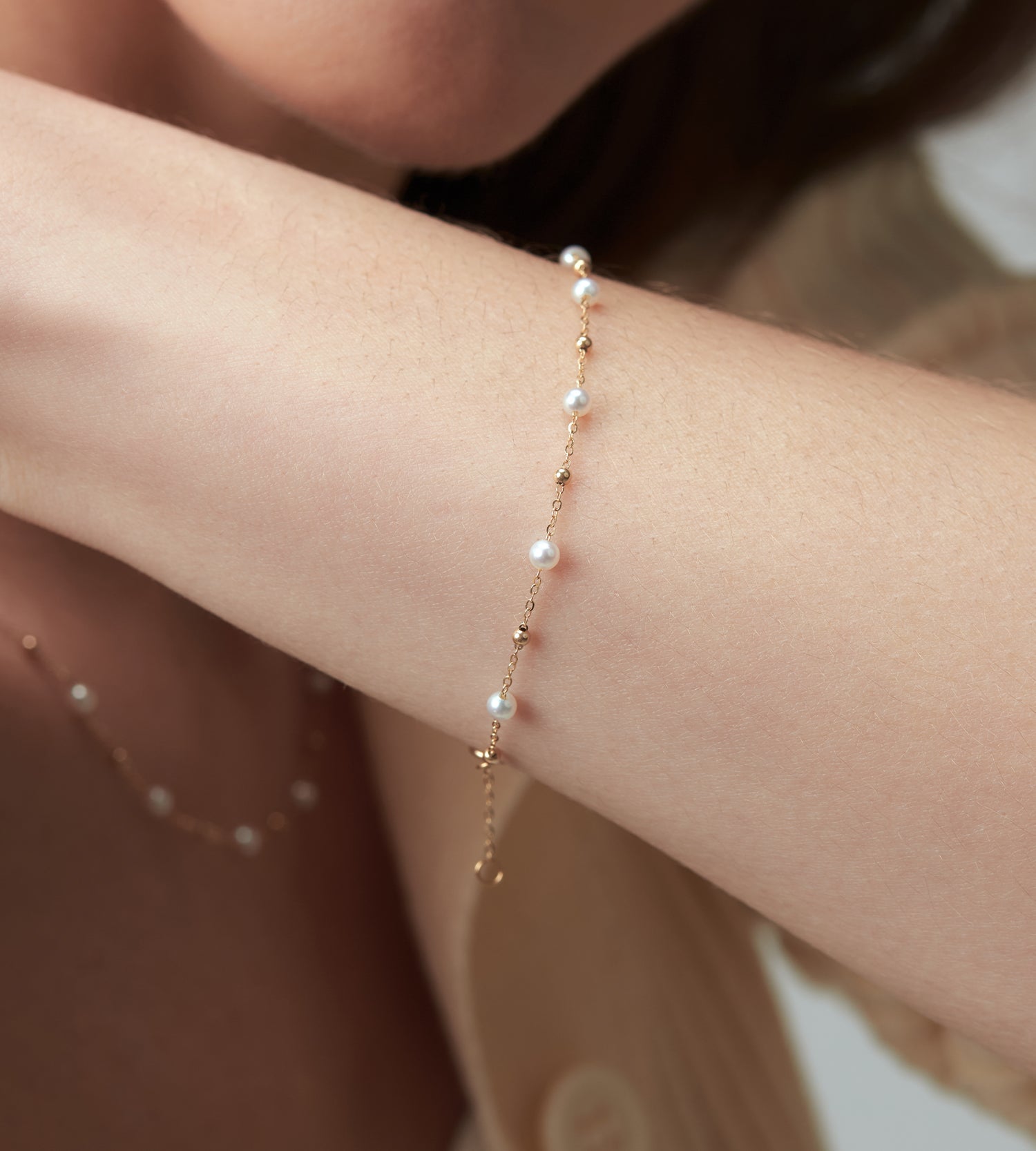 Dainty Dewlight